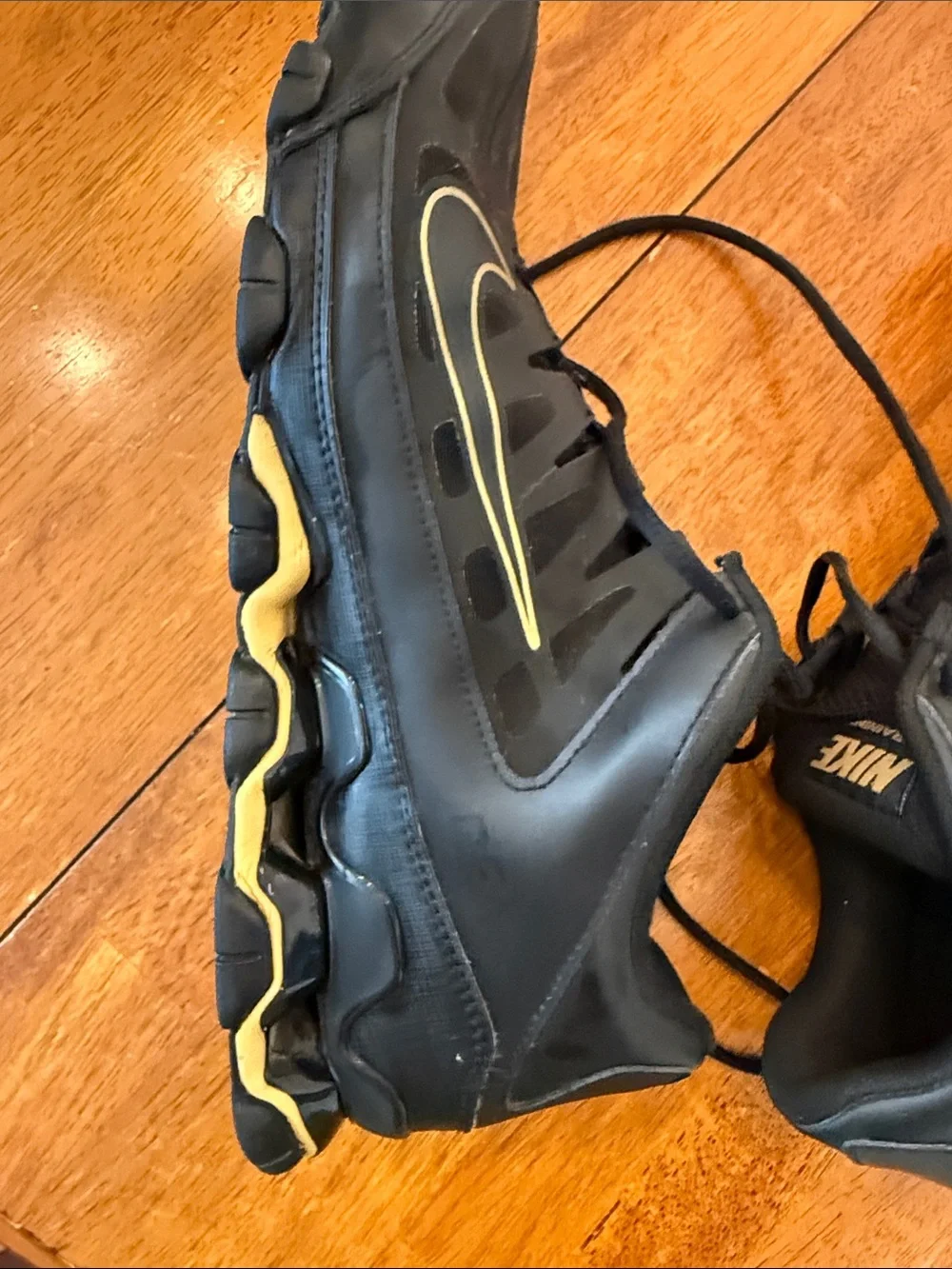 Nike Reax 8 TR Mesh Lace Up Training Shoes Black/Metallic Gold 621716-020 size14